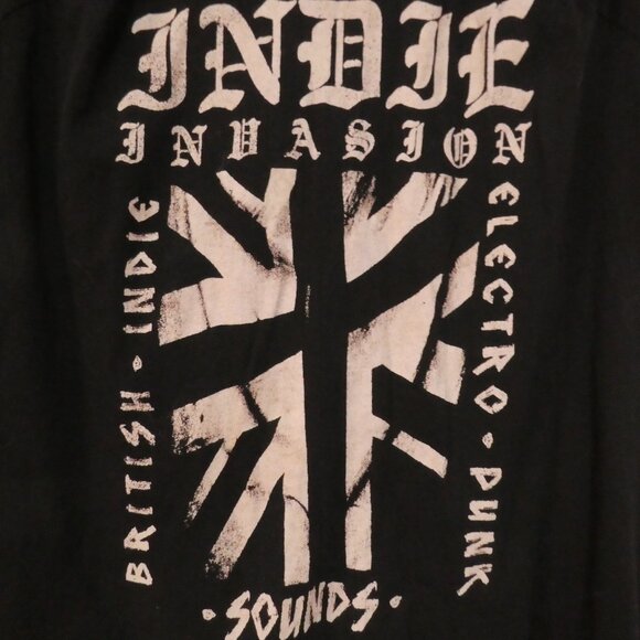 TORRID | size 1 | Black Indie Invasion Graphic T-Shirt | Cold / Cut-Out Shoulder - Picture 1 of 13